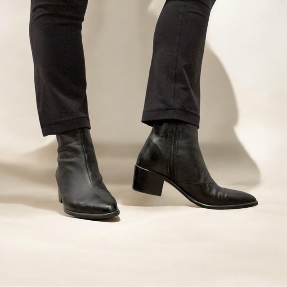 Classic Black Leather Heeled Zipper Ankle Boot - Picture 2 of 16